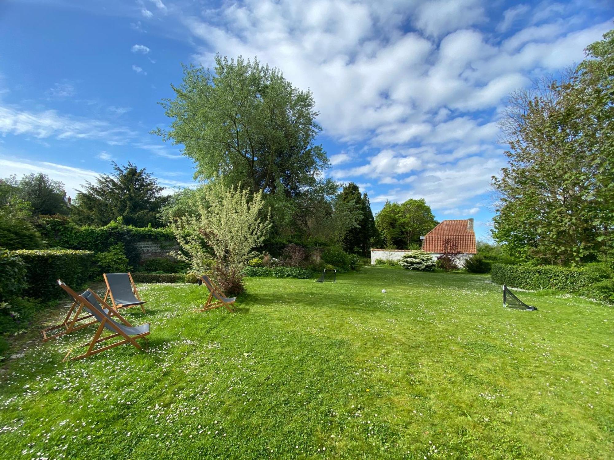 B&B - Villa Des Remparts - Ardres Proche Calais-St Omer-Dunkerque ภายนอก รูปภาพ